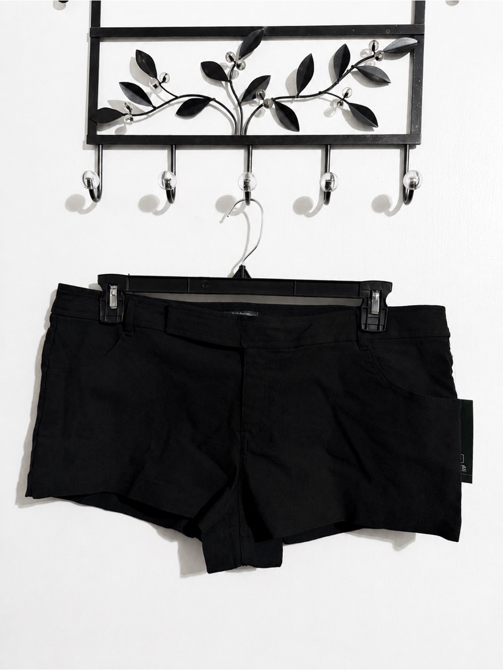 Wild Fable Tailored Micro Shorts – Black – Size Large